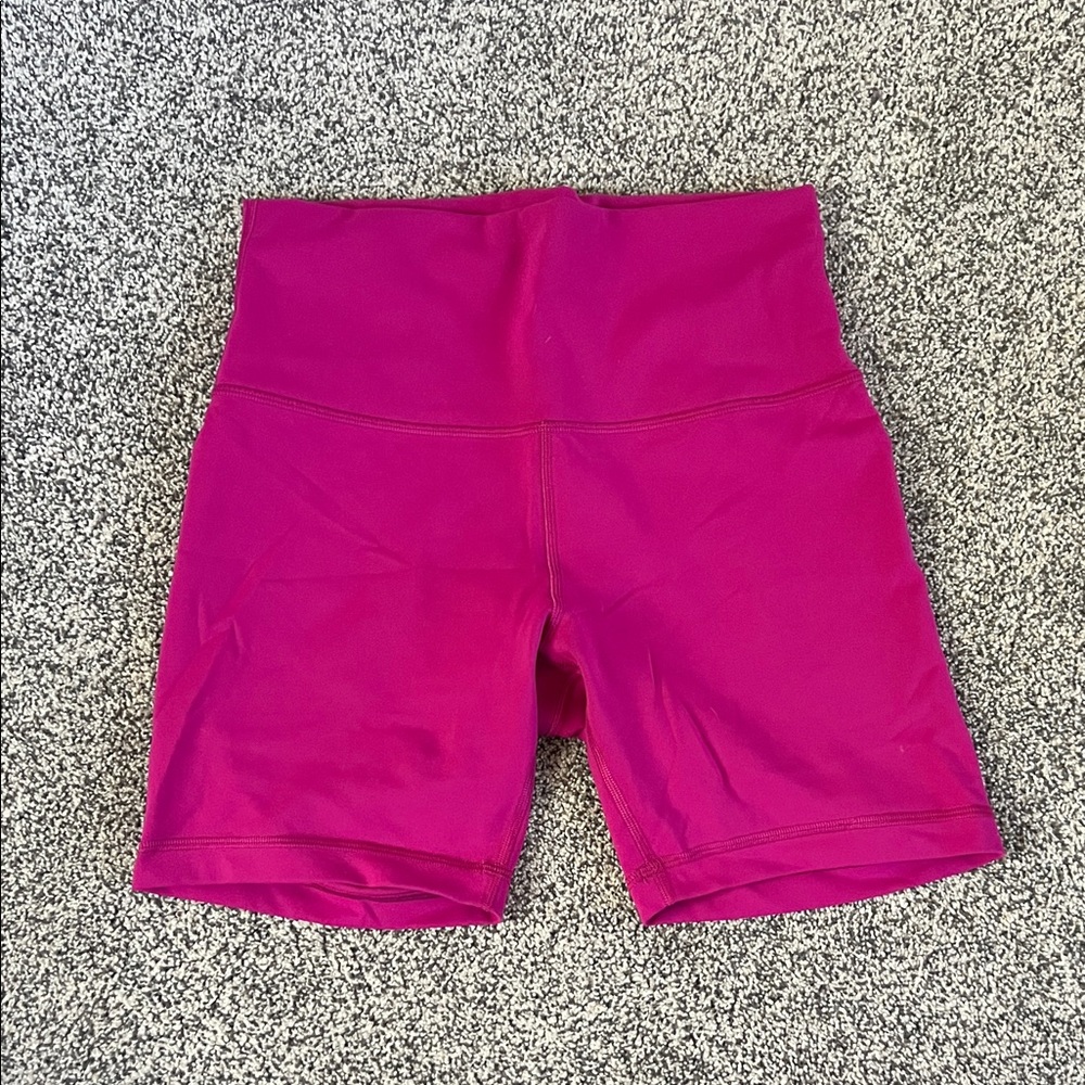 Lululemon Wunder Train High-Rise Short 6”